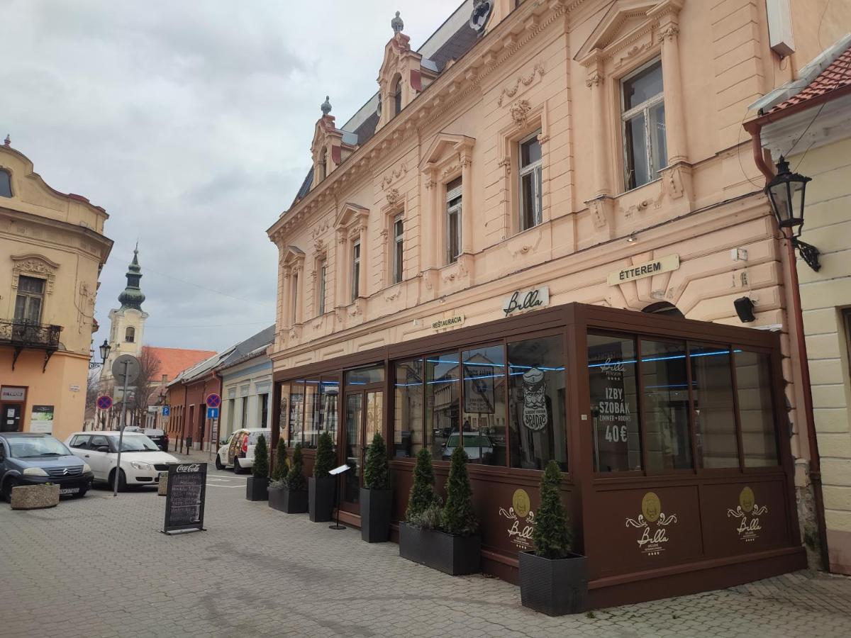 Bella Penzion Komárno Екстериор снимка
